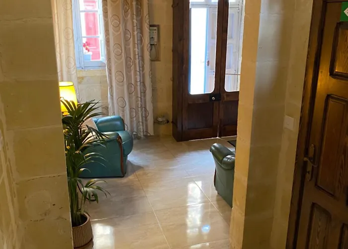 St Therese Konukevi Victoria